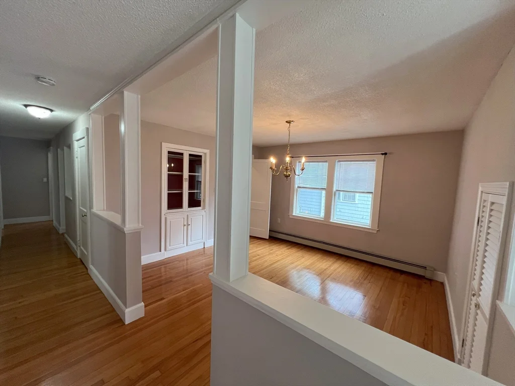 19 Maple St, Auburndale