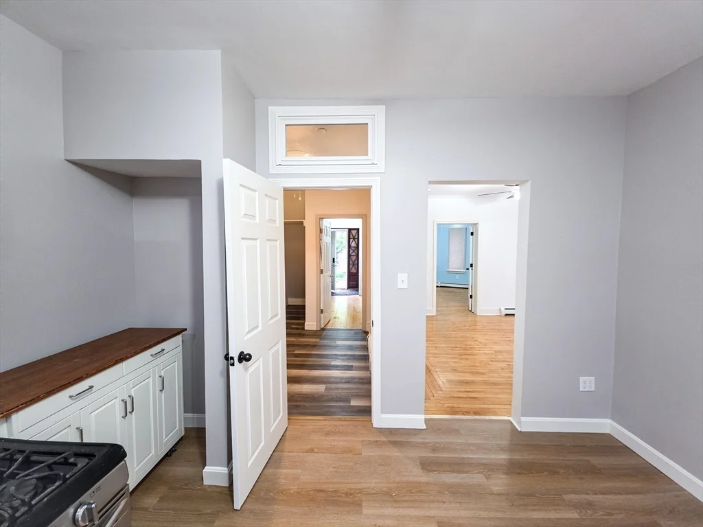 32 Bellevue St, Lowell