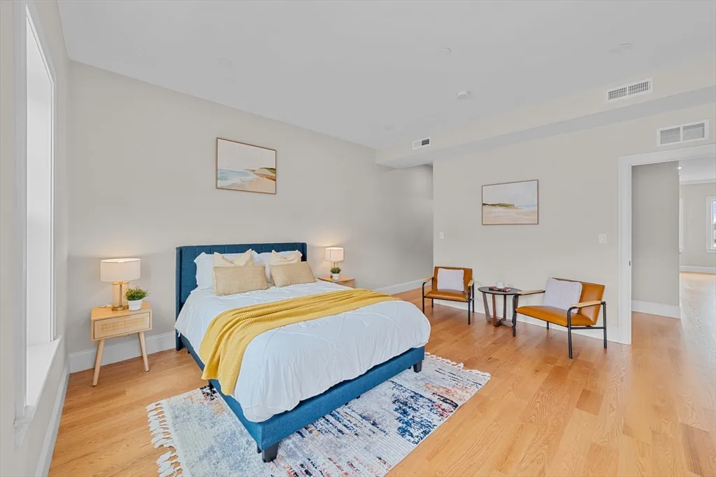 31 Boardman St, East Boston