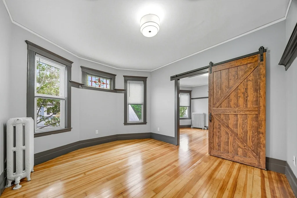 24 Hinckley, Dorchester