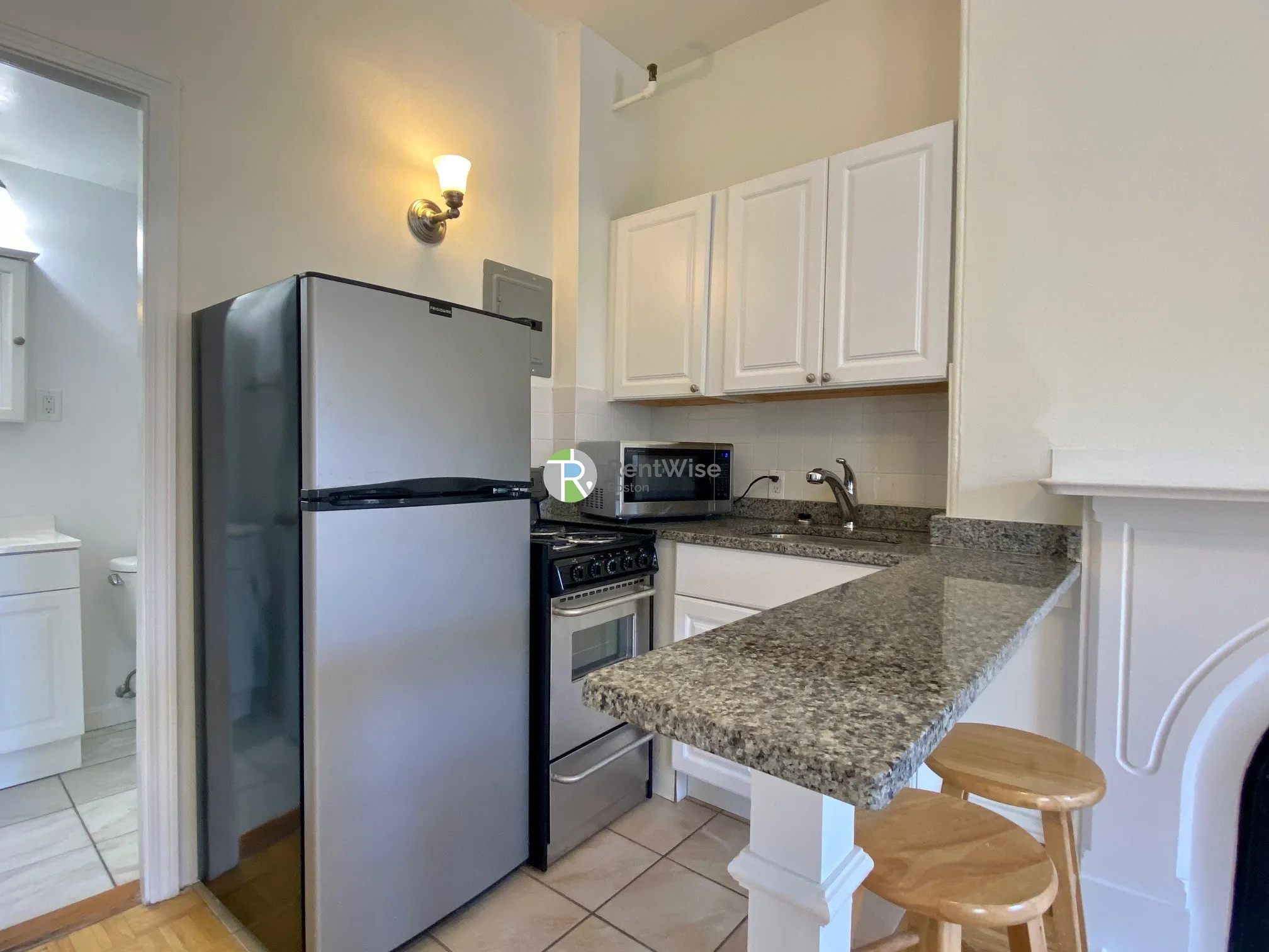 90 Charles St, Beacon Hill