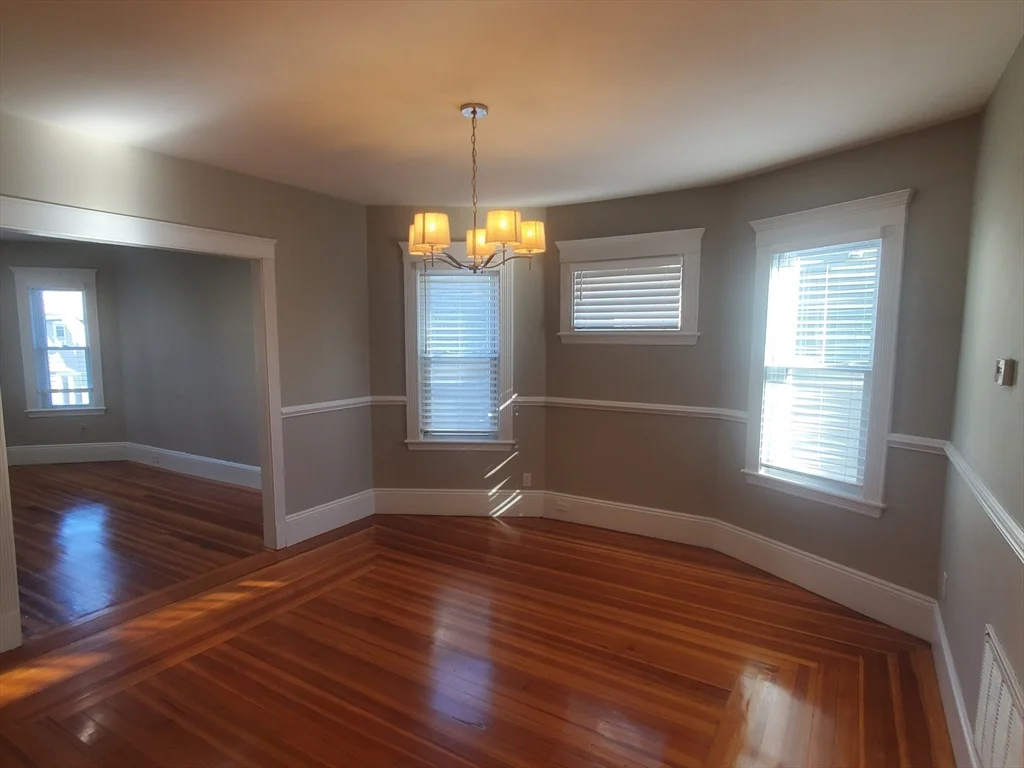 14 N Munroe Ter, Dorchester