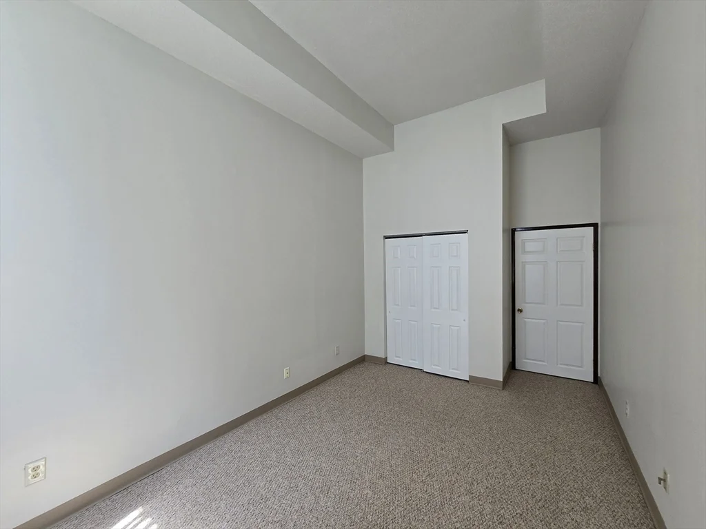 130 Beach St, Quincy