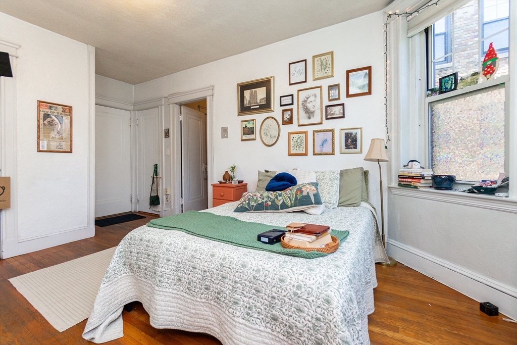 118 Riverway, Fenway