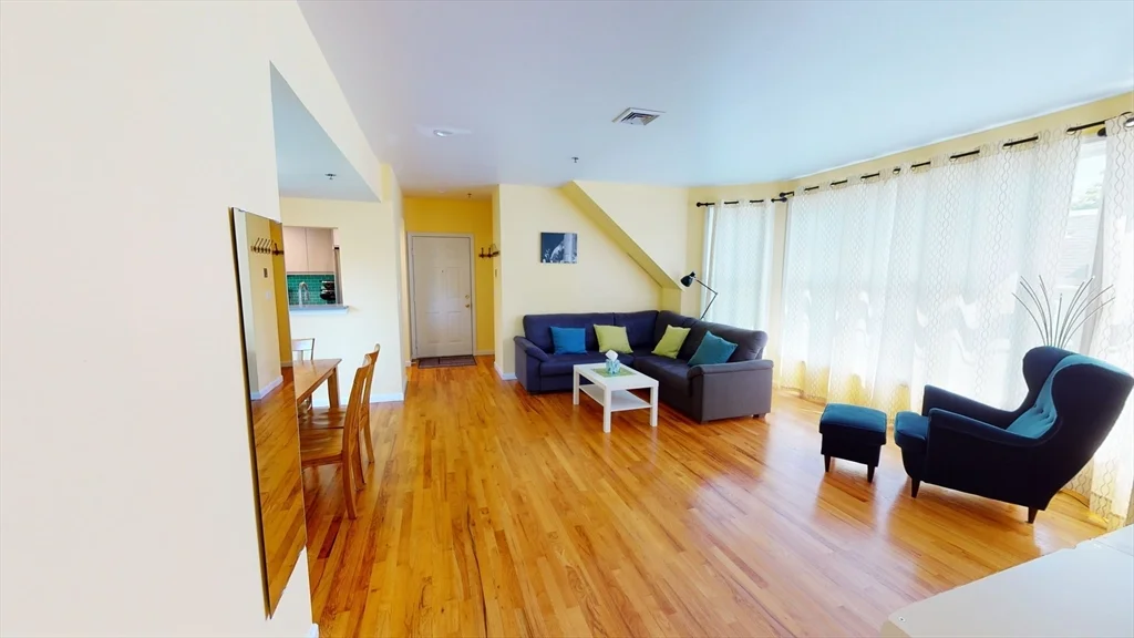 205 Richdale Ave, Neighborhood Nine