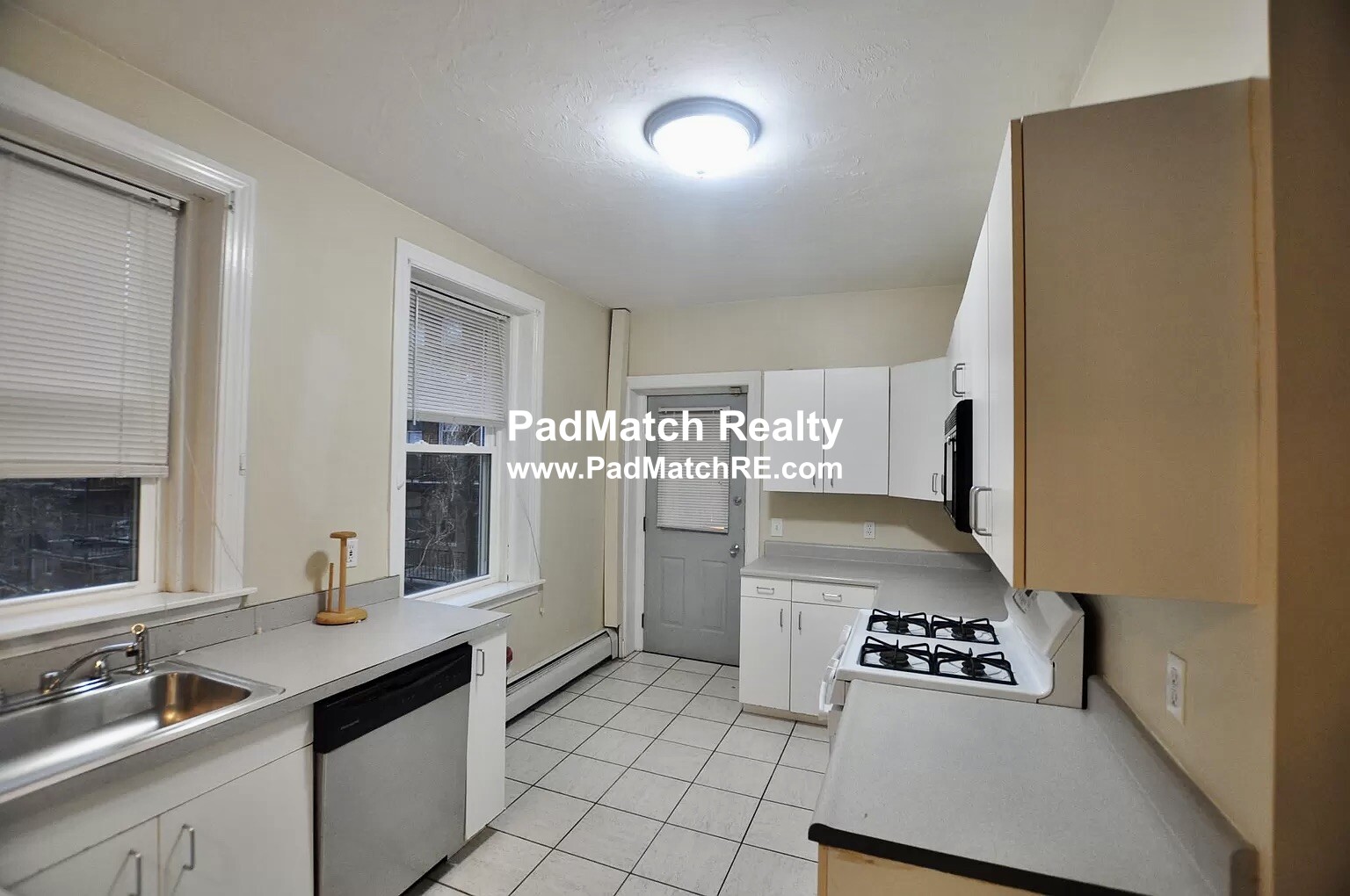 38 Park Vale Ave, Brighton