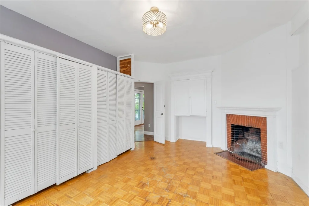 294 South St, Jamaica Plain