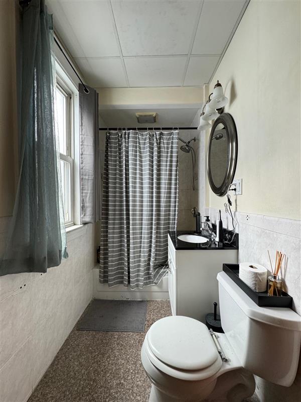 35 Magnus Ave, Ward Two