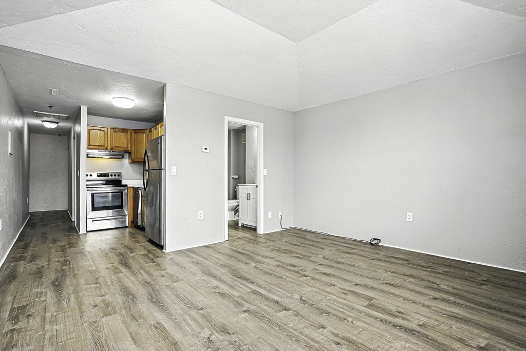 531 Main St, Worcester