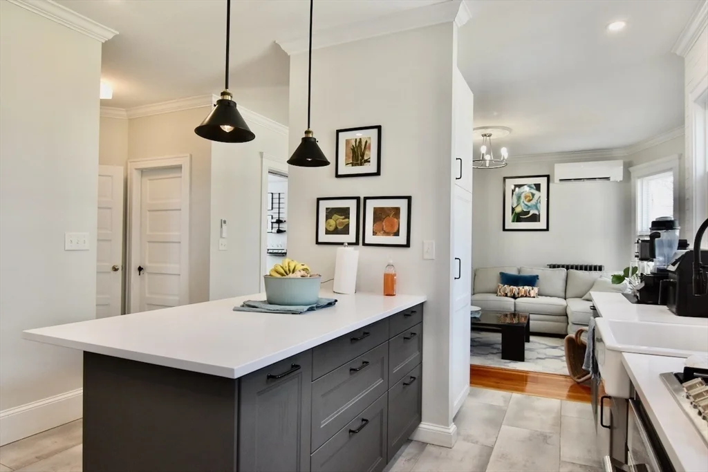 14 Castle Rock St, Dorchester