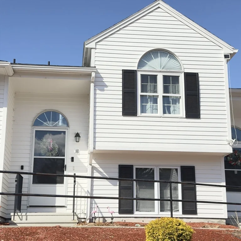 118 Riverview Pl, Southbridge