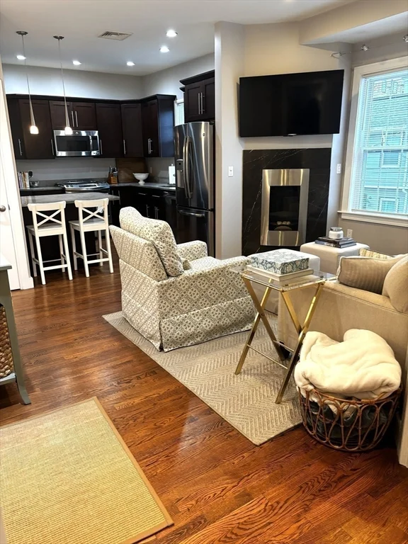 177 E St, South Boston