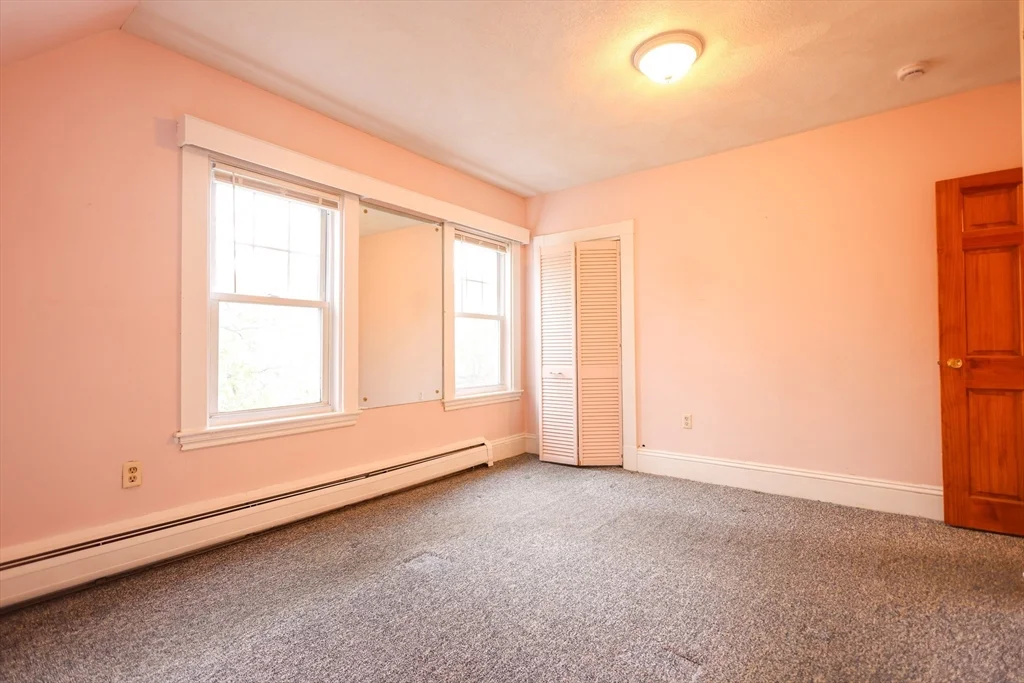 12 Nelson St , Ma 02169, Quincy