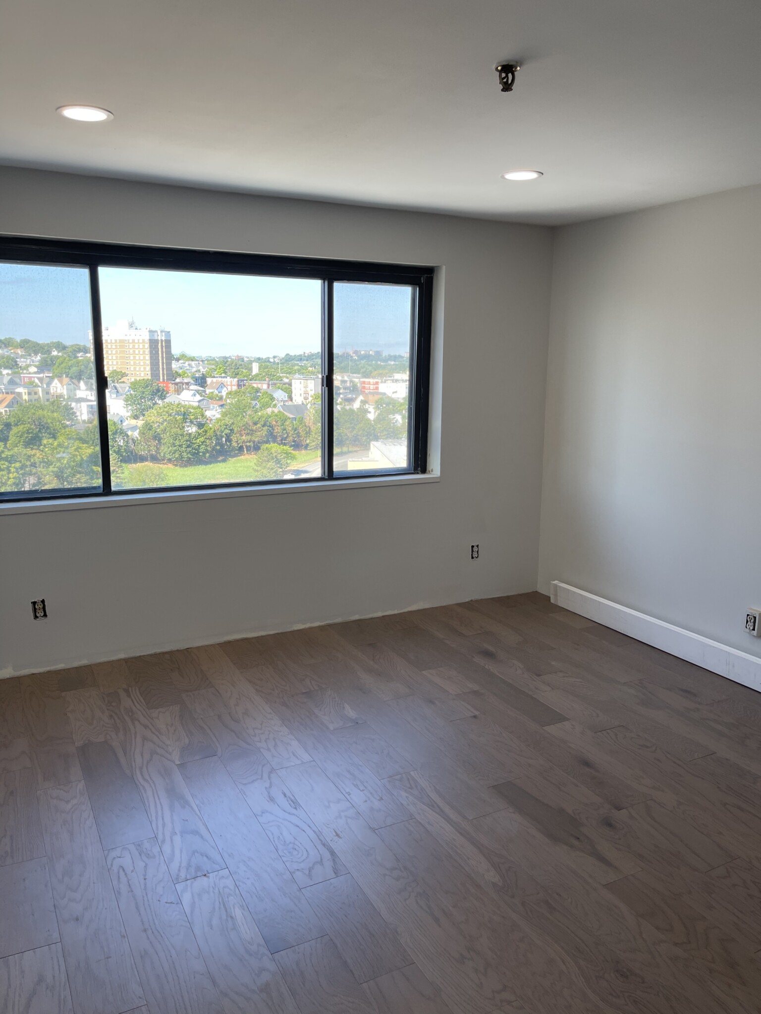 376 Ocean Ave, Revere