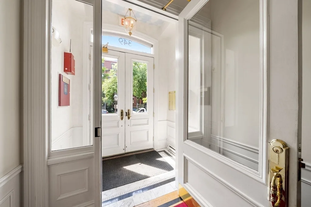 349 Marlborough St, Back Bay