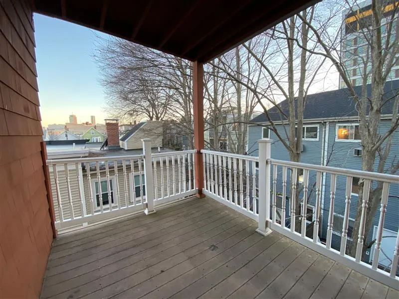 34 Speridakis Ter, Cambridgeport