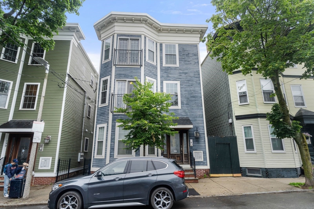 192 W 6th St, South Boston