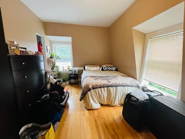 9 Rice St, Brookline