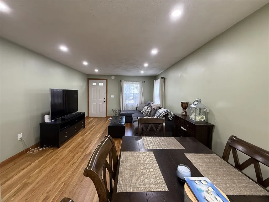 39 Plimpton Ave, Norwood