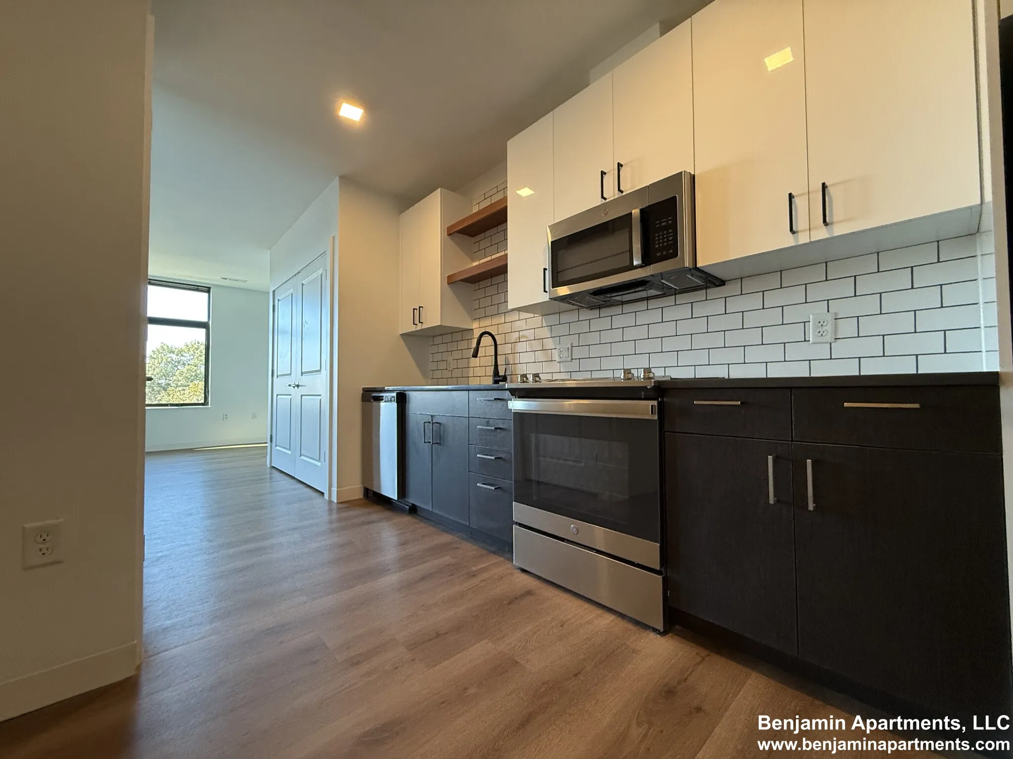 89 Brighton Ave, Allston