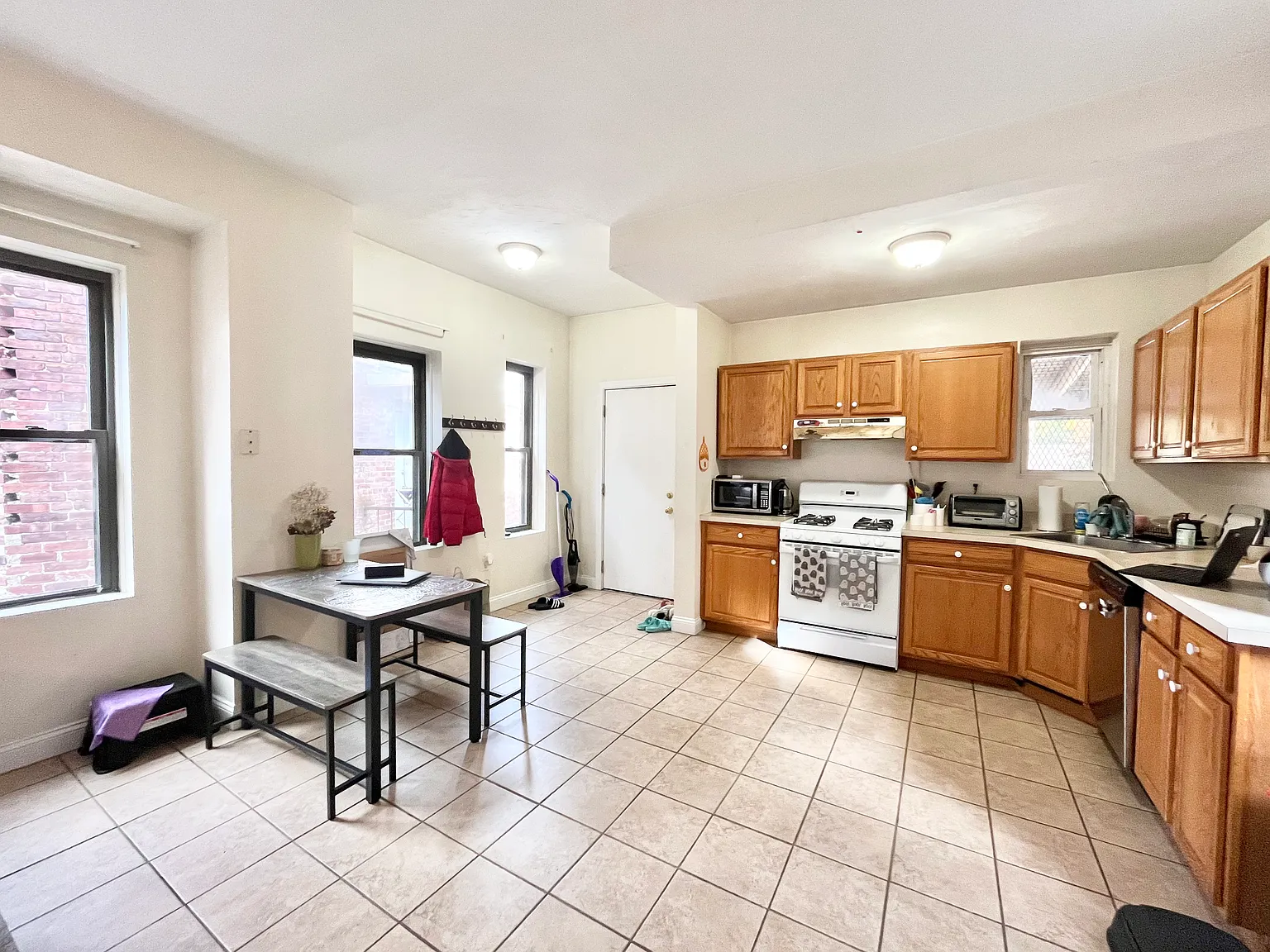 10 South Huntington Ave, Mission Hill