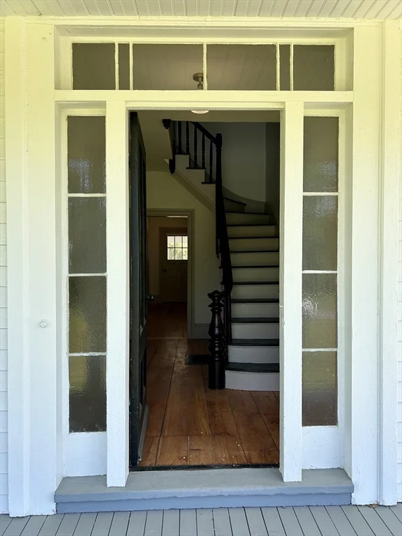 831 Lexington Rd, Concord
