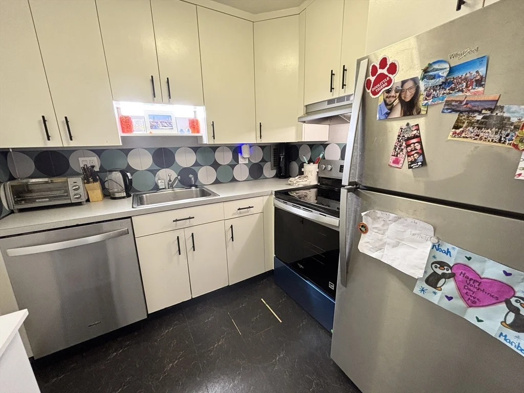 19 Winchester St, Coolidge Corner