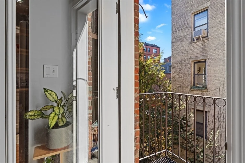 84 W Concord St, South End