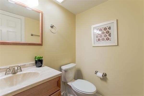 383 Hyde Park Ave, Jamaica Plain