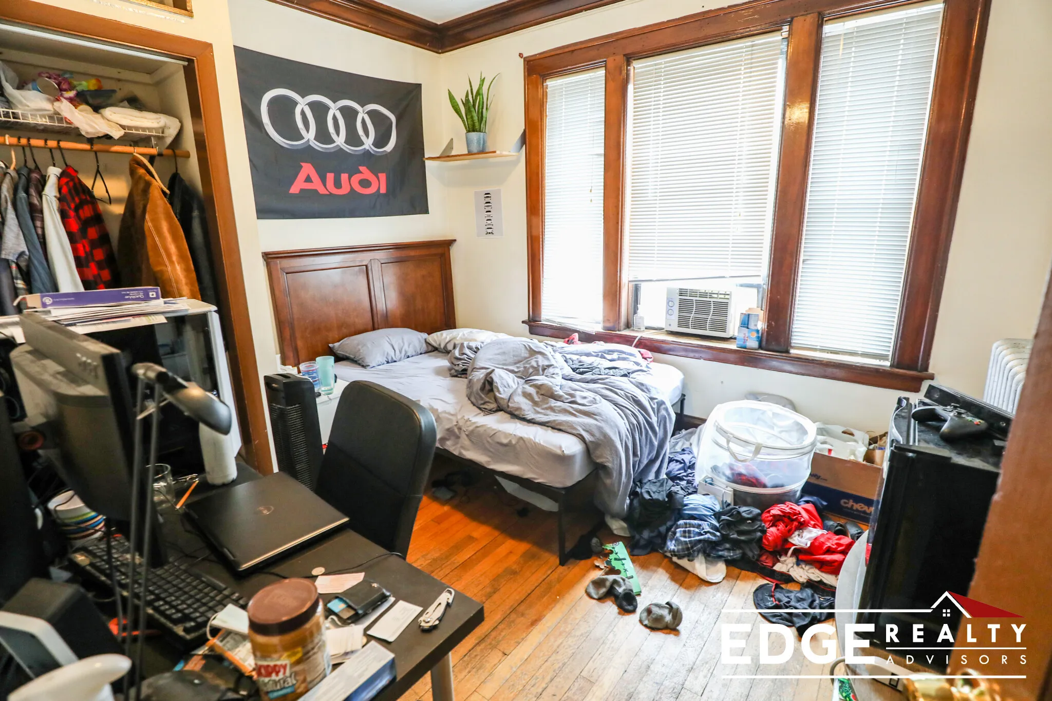 21 Park Vale Ave, Brighton