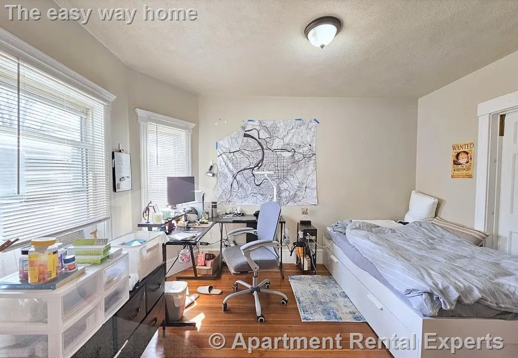 91 Frederick Ave, Tufts