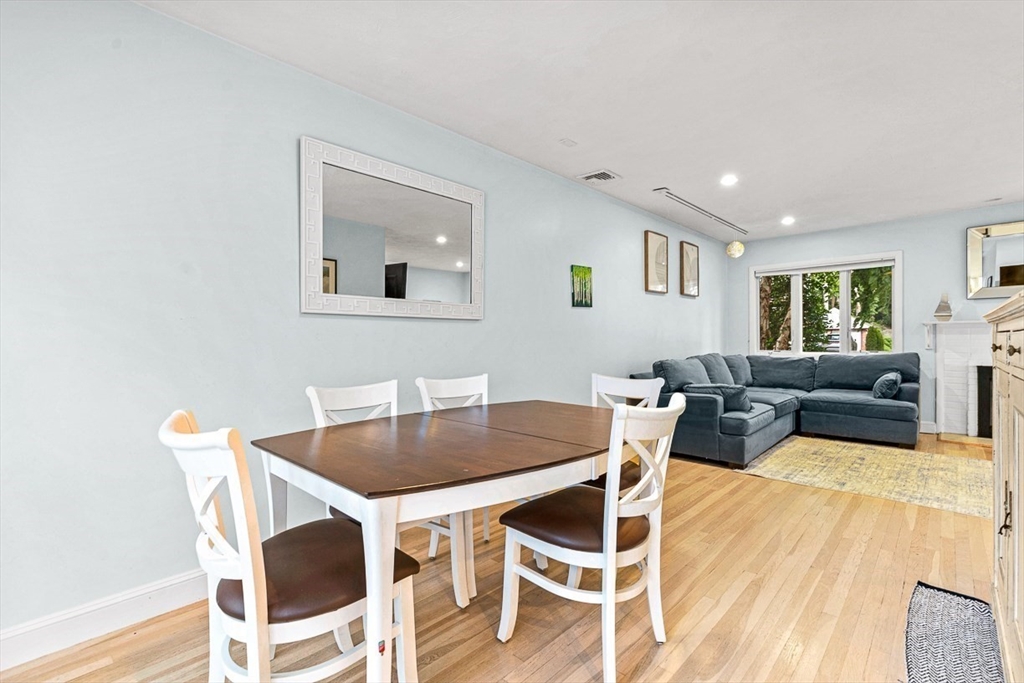 44 Rowena Rd, Newton