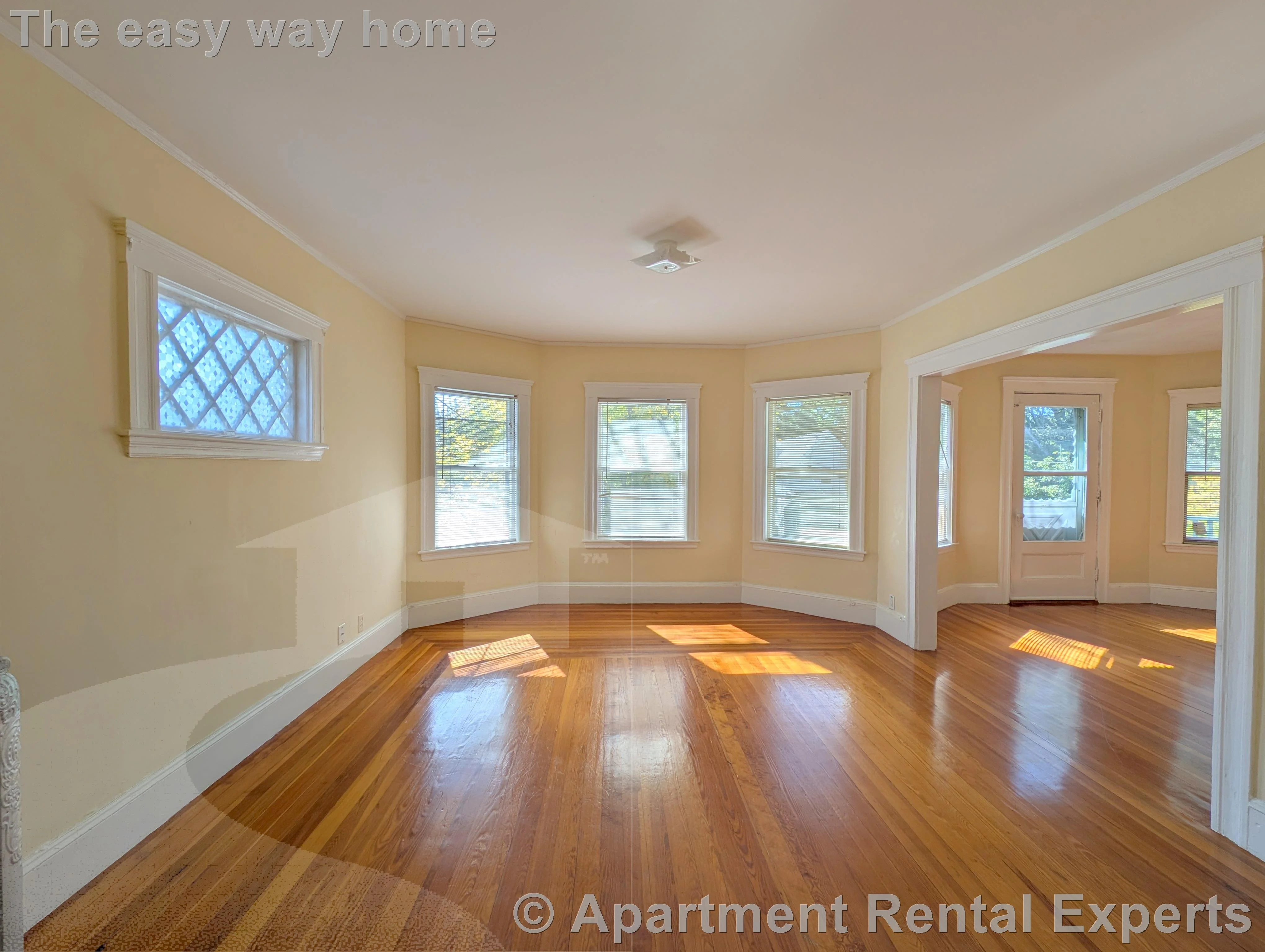 58 Monument St, Tufts