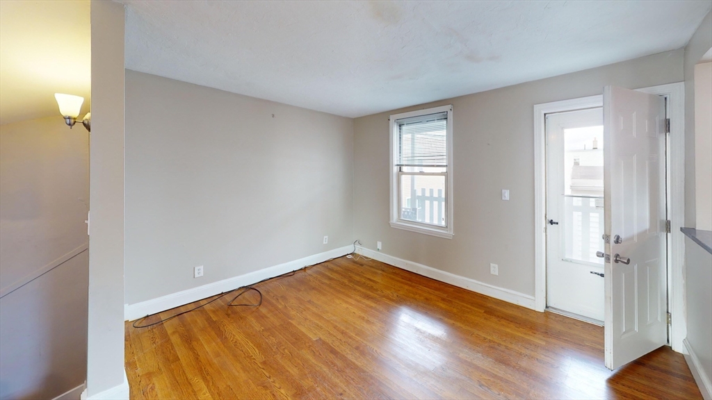 367 Dorchester Ave, South Boston