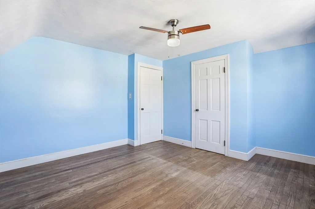 12 Cardinal Rd, Tatnuck