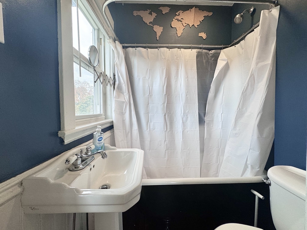 47 1/2 Jamaica St, Jamaica Plain