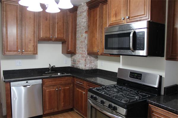 9 Chesterton St, Roxbury