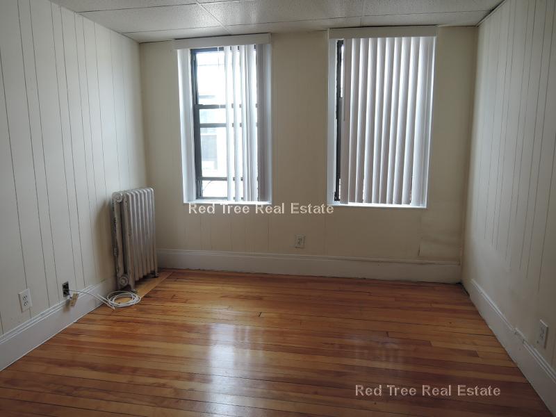 439 Cambridge St, Allston