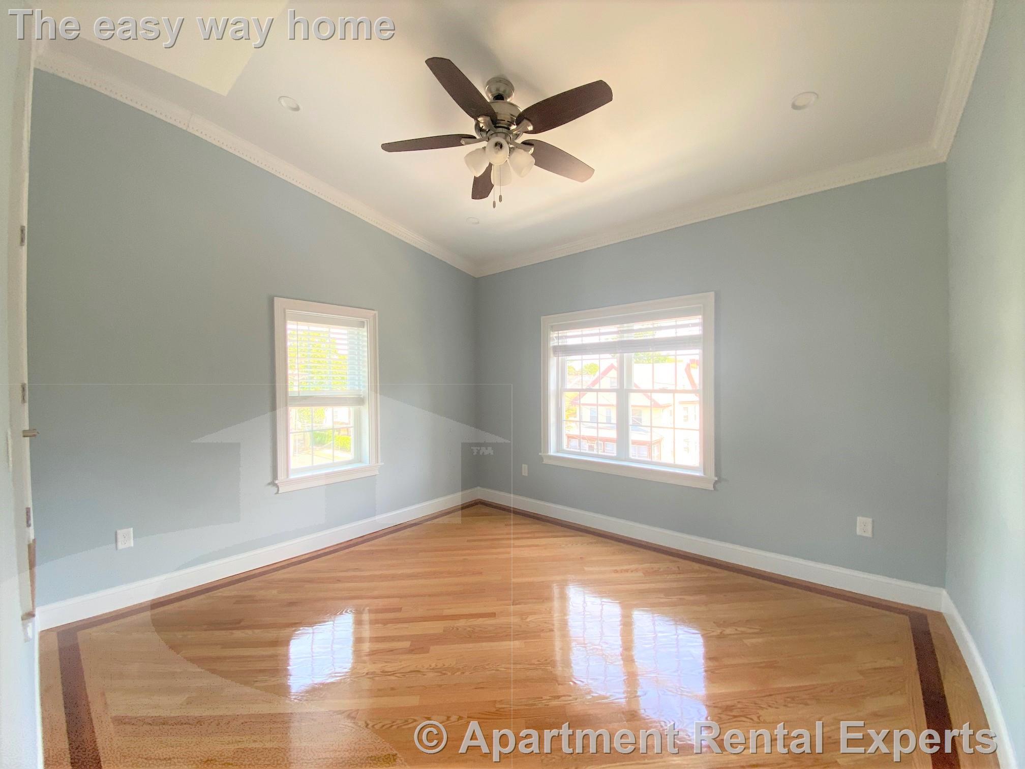 66 Dudley St, Salem St. Area