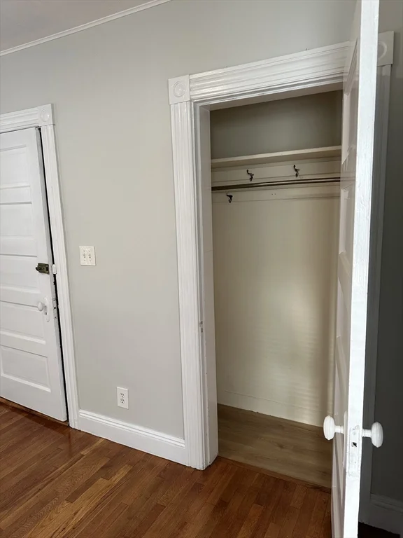 5 Hawthorne Blvd, Salem