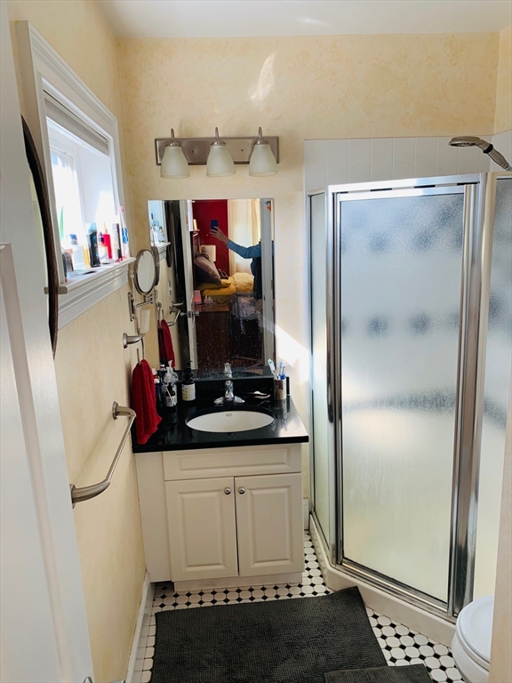 136 Hudson St, Powder House Square