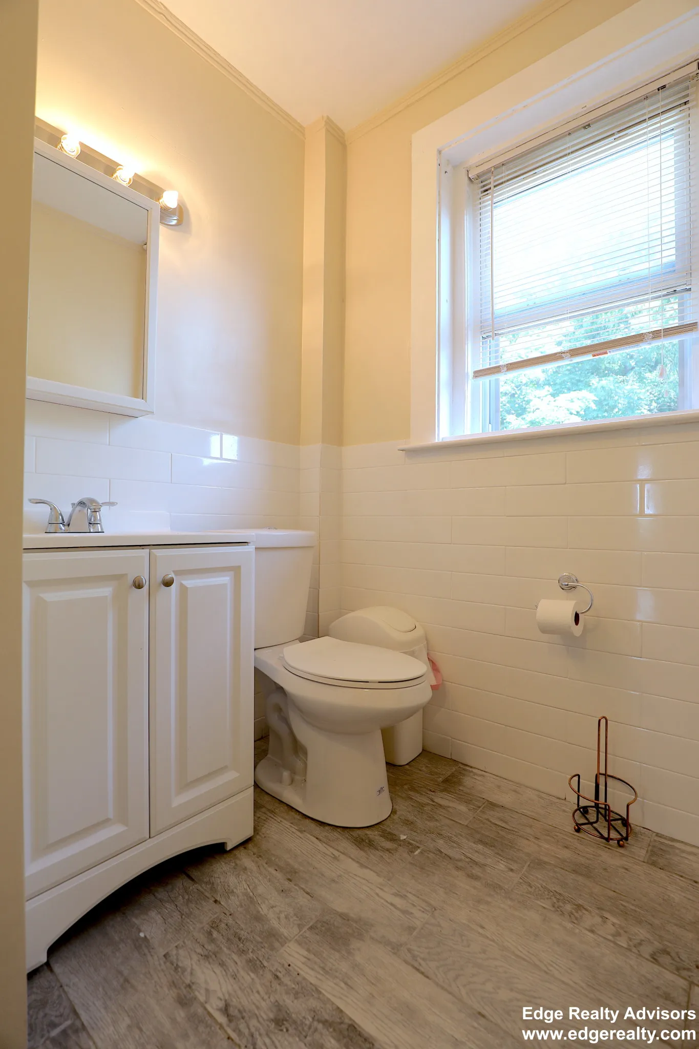 1711 Commonwealth Ave, Brighton