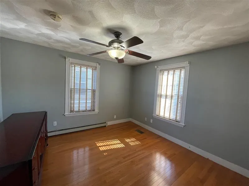 112 Boston Ave, Powder House Square