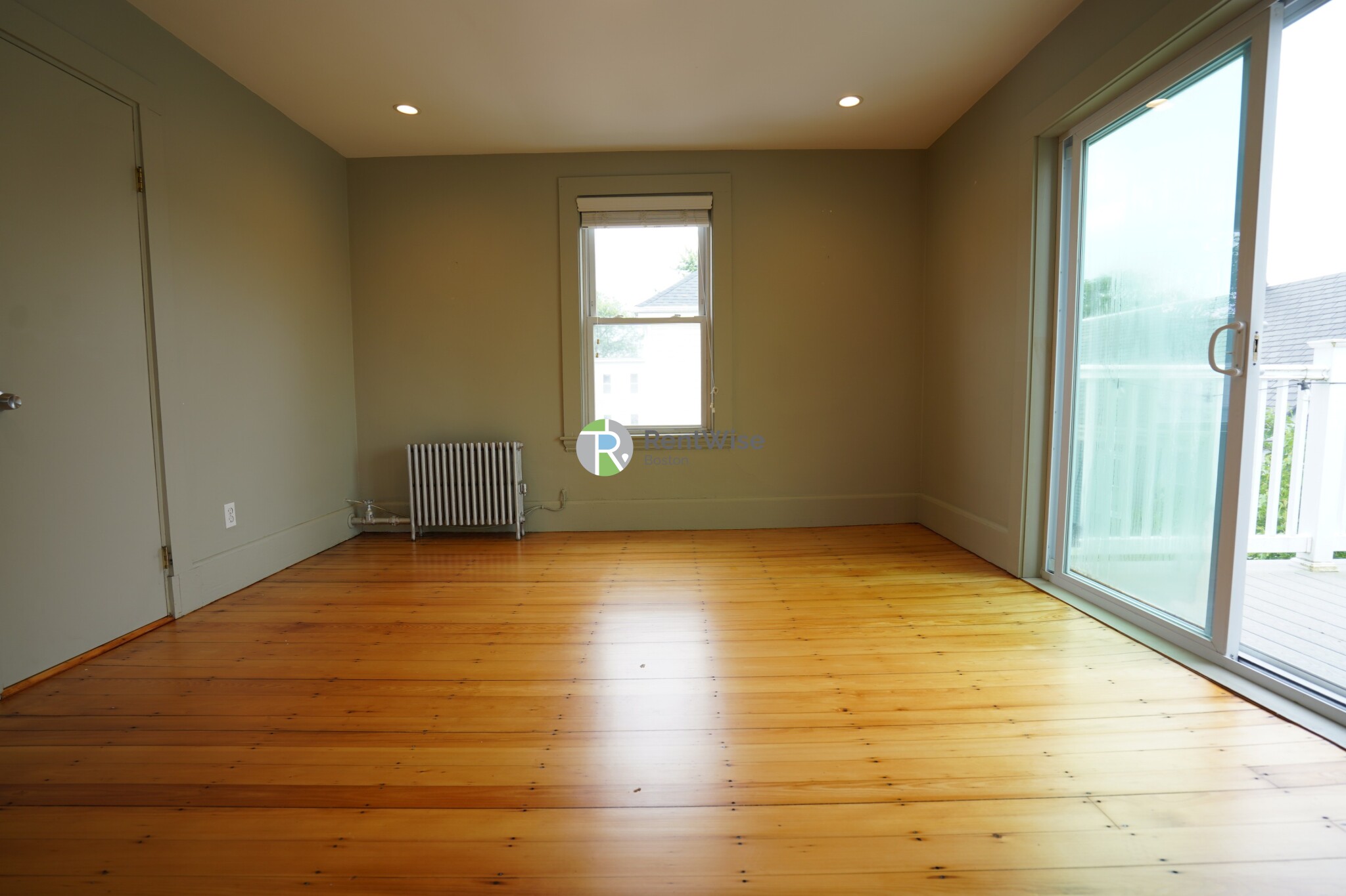 21 Plainfield St, Jamaica Plain