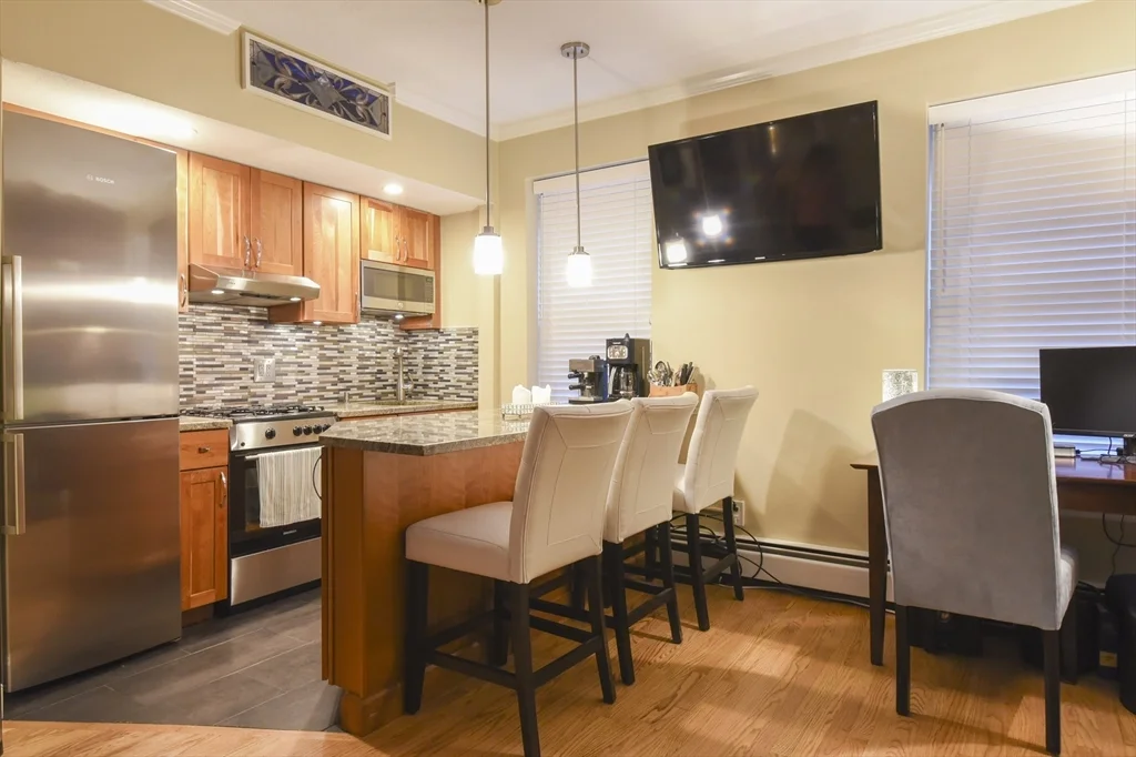 47 Tileston St, North End