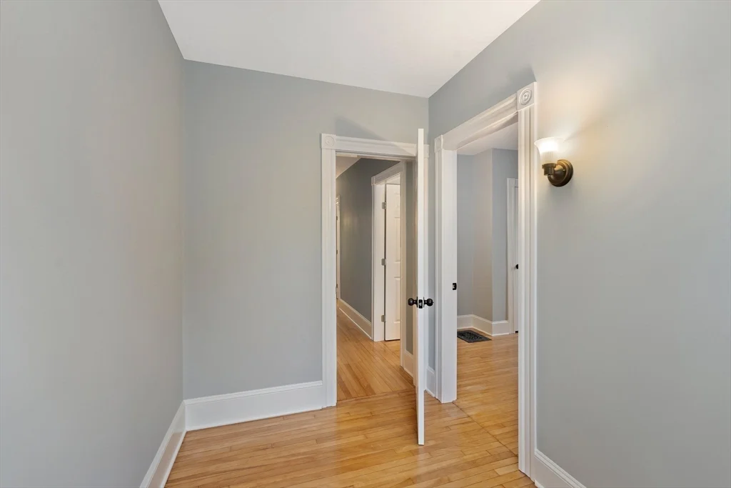 4 Prospect St, Attleboro
