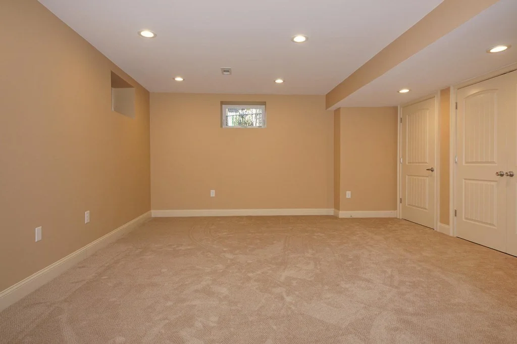 276 Waverley Ave, Watertown