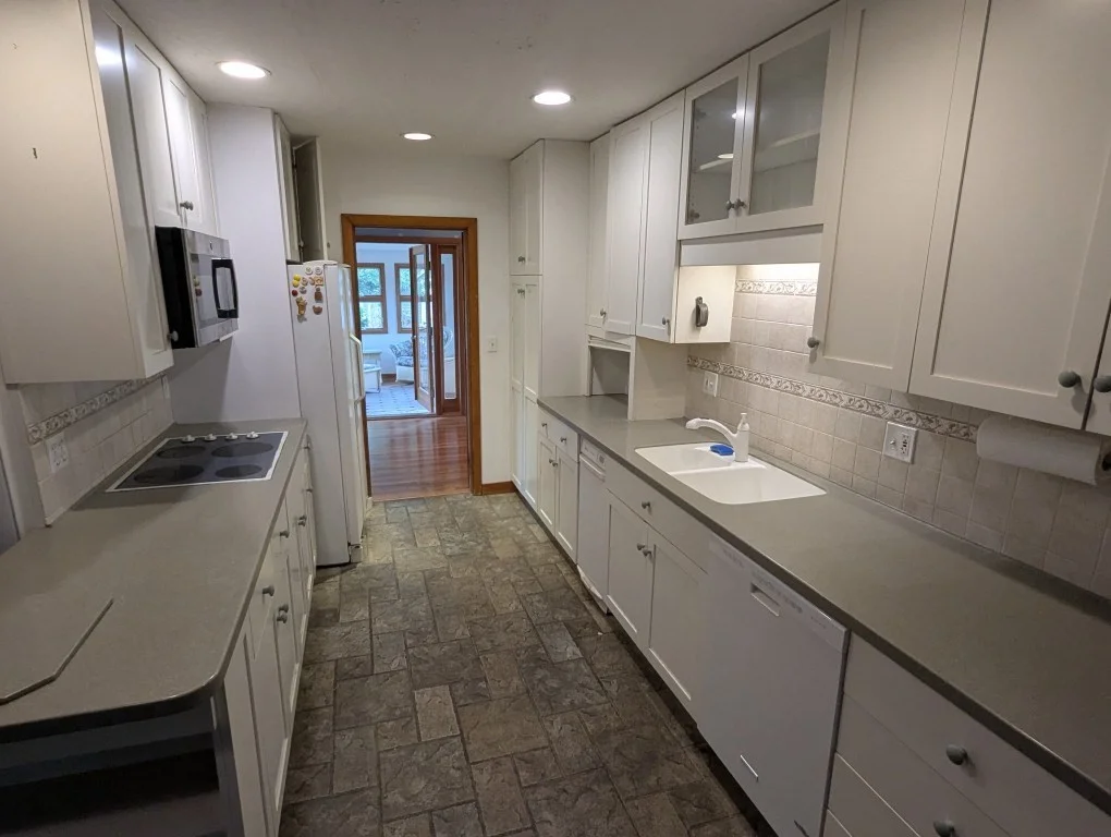 29 Ridgecrest Rd, Amherst