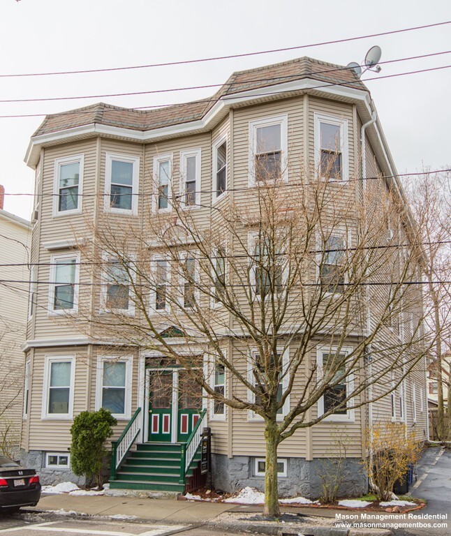 126 Minden St, Jamaica Plain