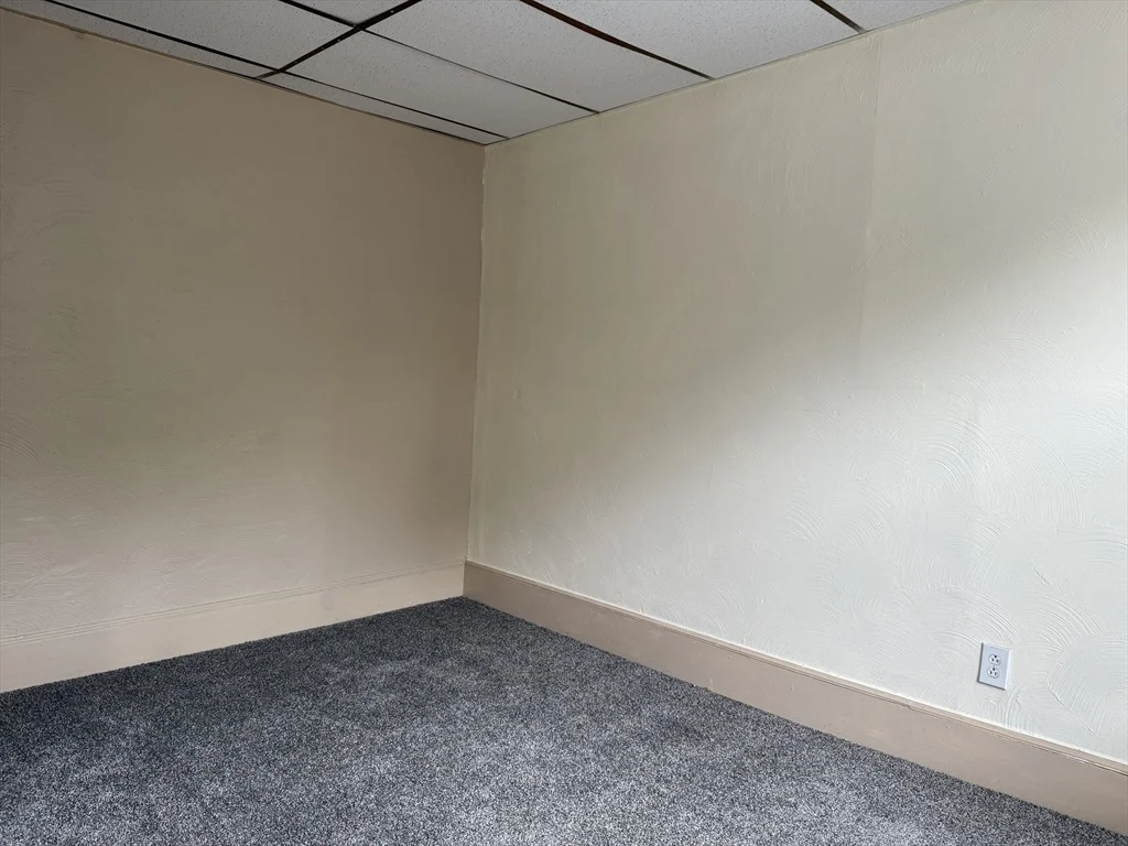 125 High St, North Attleboro